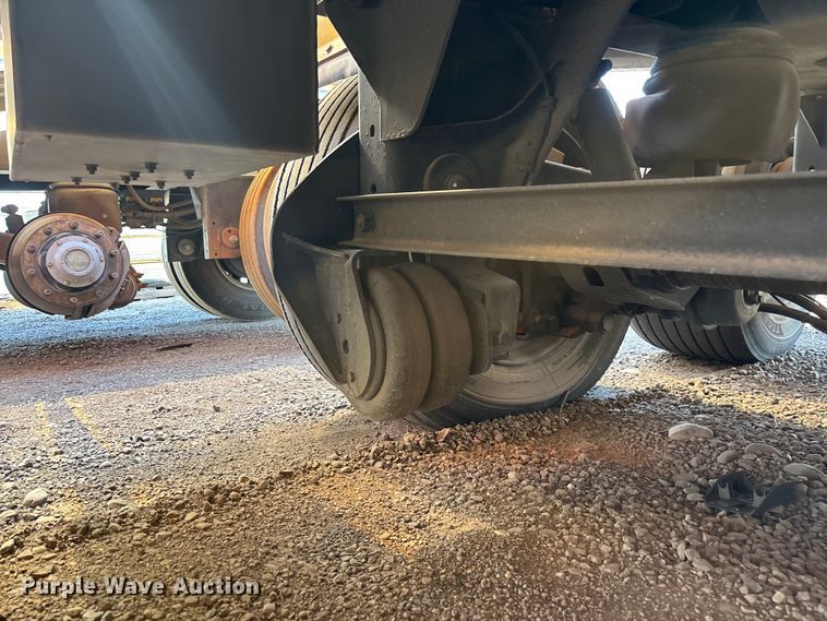 image for item ER7667 2016 MAC tank trailer