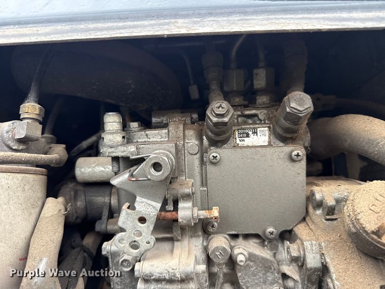 image for item ES5958 2017 Freightliner Cascadia 125 semi truck