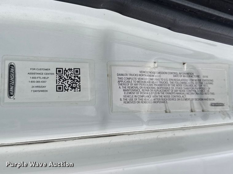 image for item ES5958 2017 Freightliner Cascadia 125 semi truck