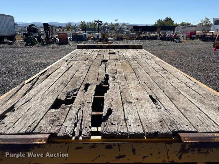image for item ET0542 2006 Tow Master T-24 equipment trailer