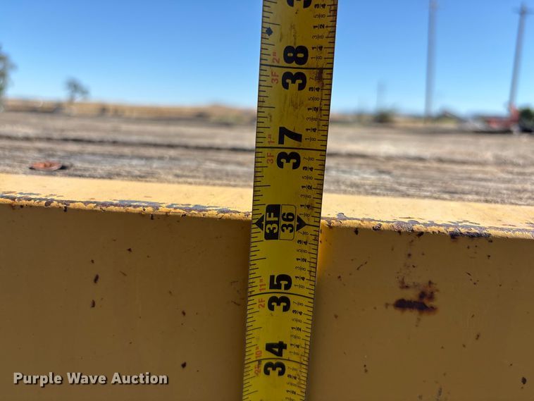 image for item ET0542 2006 Tow Master T-24 equipment trailer
