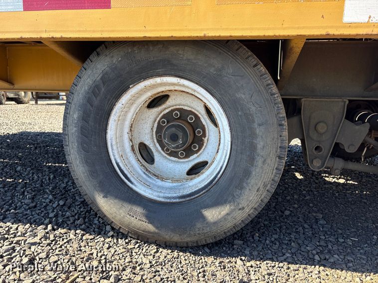 image for item ET0542 2006 Tow Master T-24 equipment trailer
