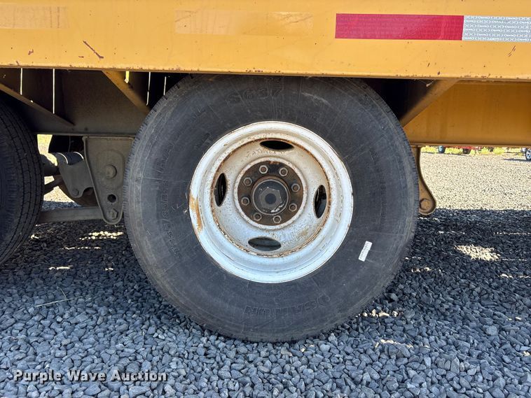 image for item ET0542 2006 Tow Master T-24 equipment trailer