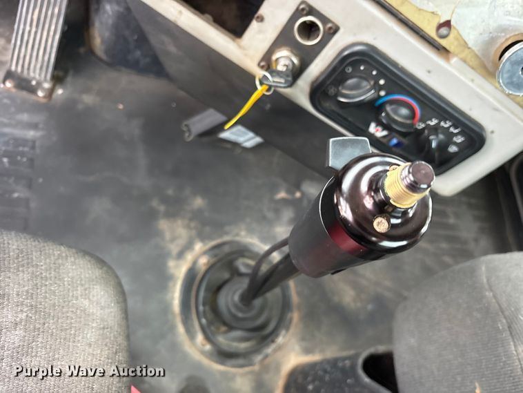 image for item ET2214 2014 Western Star 4900 semi truck