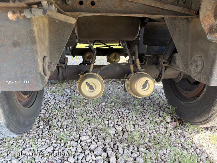 image for item ET6256 2002 Utility Trailer Manufacturer Utility Trailer Manufacturer dry van trailer