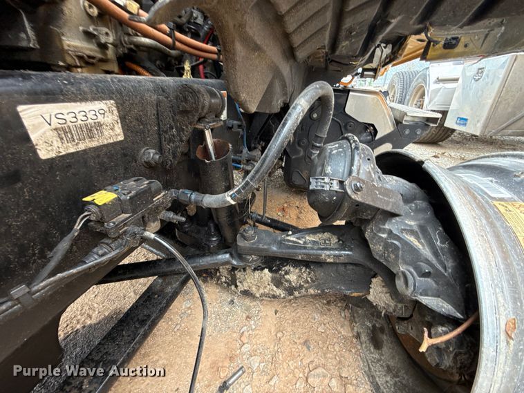 image for item ET6294 2025 Freightliner Cascadia 126 truck cab and chassis