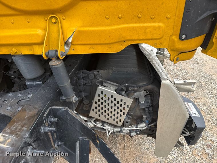 image for item ET6294 2025 Freightliner Cascadia 126 truck cab and chassis
