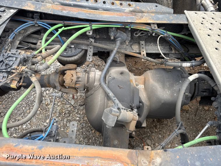 image for item ET6294 2025 Freightliner Cascadia 126 truck cab and chassis