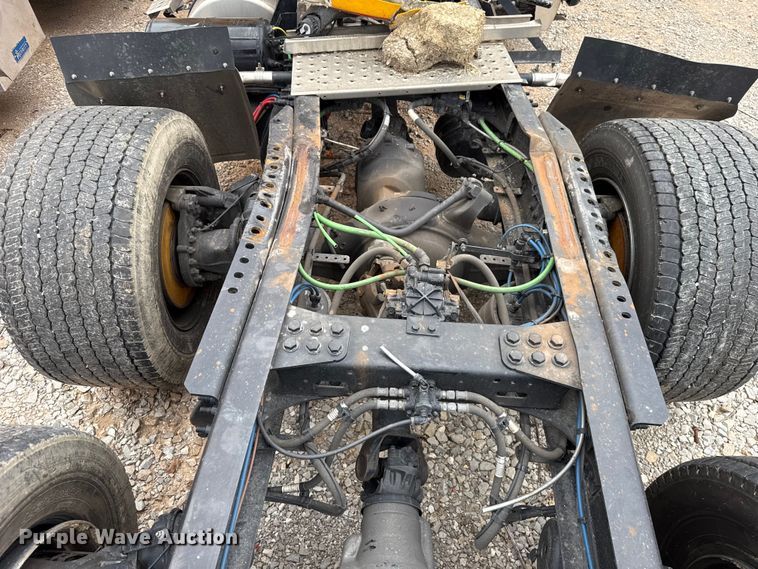 image for item ET6294 2025 Freightliner Cascadia 126 truck cab and chassis