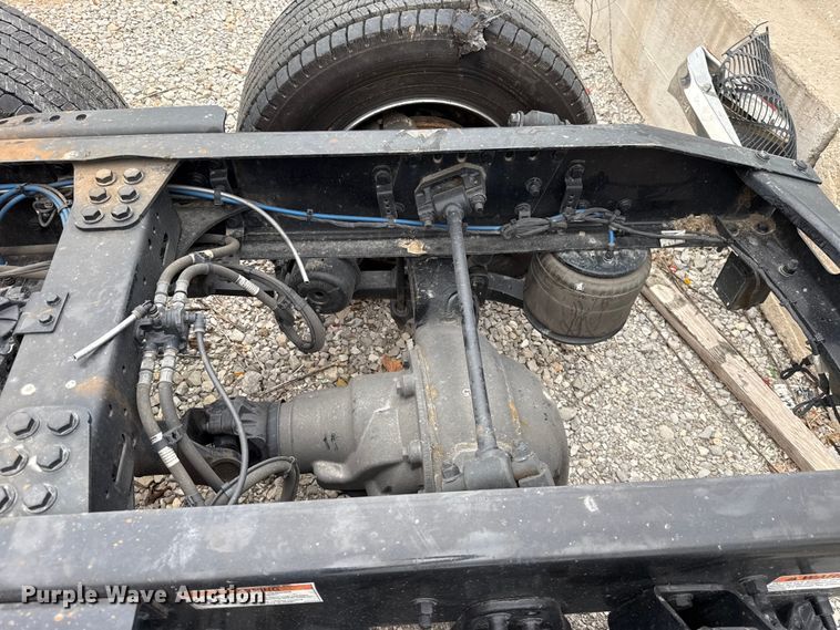image for item ET6294 2025 Freightliner Cascadia 126 truck cab and chassis