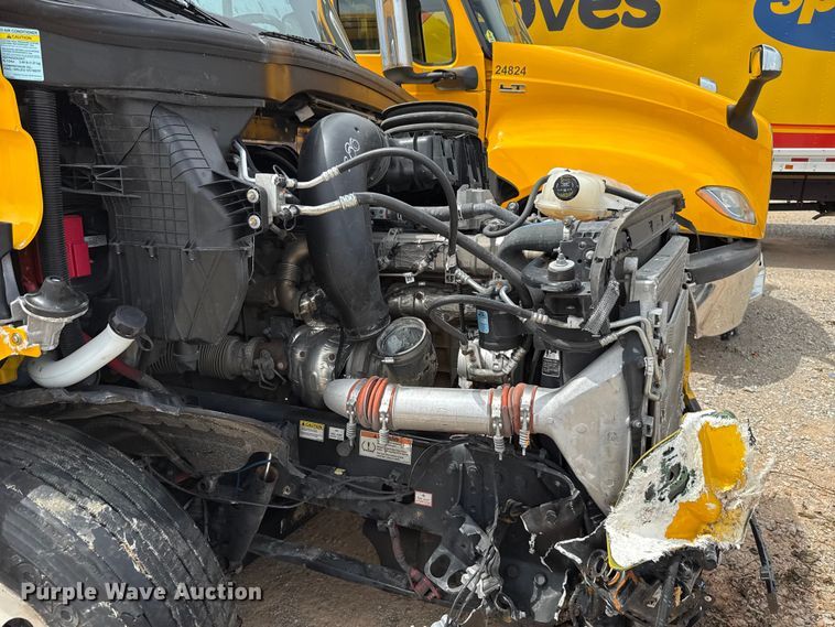 image for item ET6294 2025 Freightliner Cascadia 126 truck cab and chassis