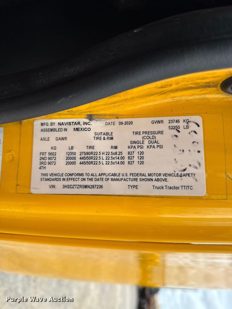 image for item ET6296 2021 International LT625  semi truck