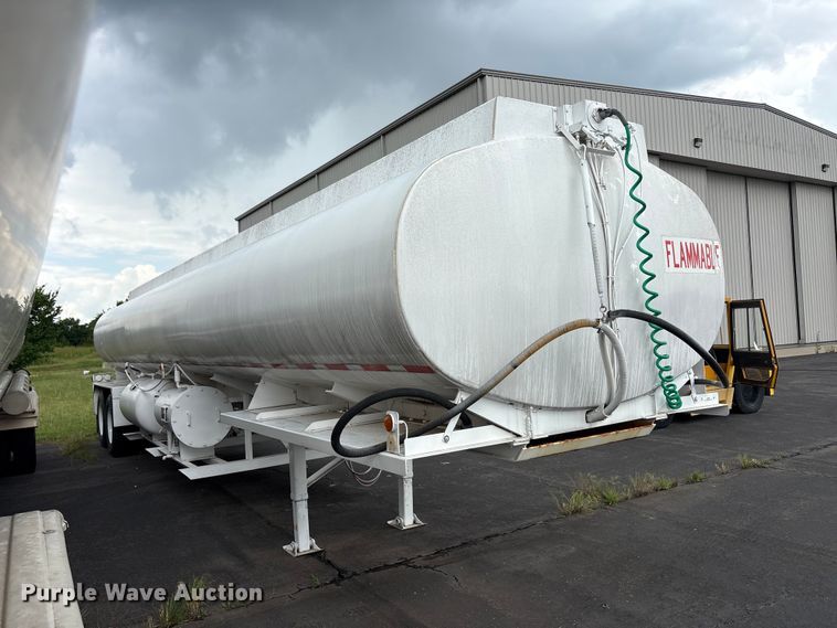 image for item EU5607 2004 MET- GR   Isometric Inc CT-0098 tank trailer