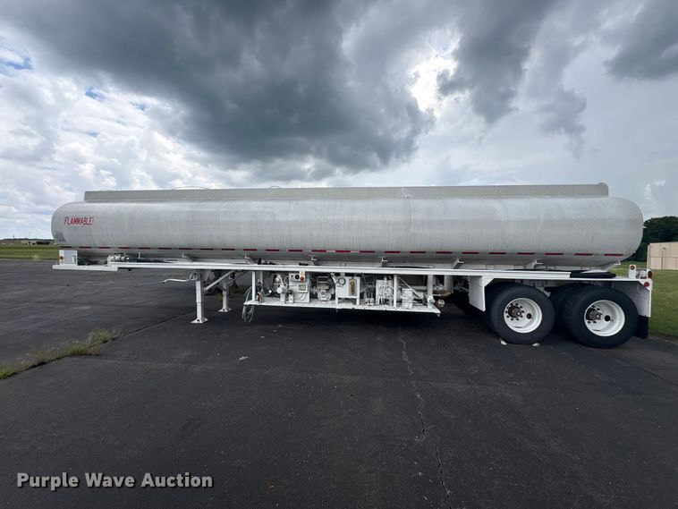 image for item EU5607 2004 MET- GR   Isometric Inc CT-0098 tank trailer