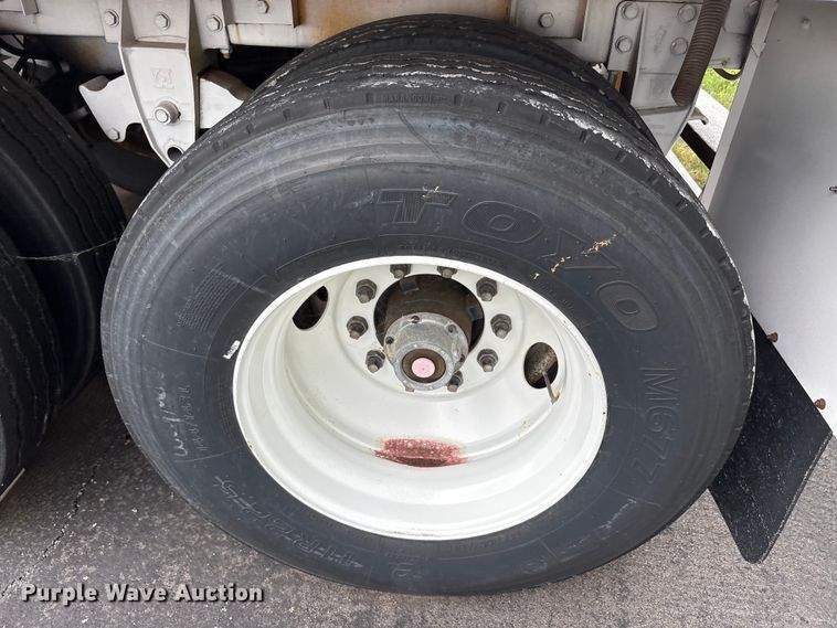 image for item EU5607 2004 MET- GR   Isometric Inc CT-0098 tank trailer