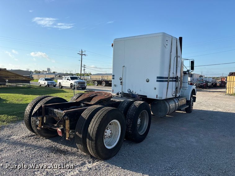 image for item EU5700 1987 Marmon Motor Co semi truck