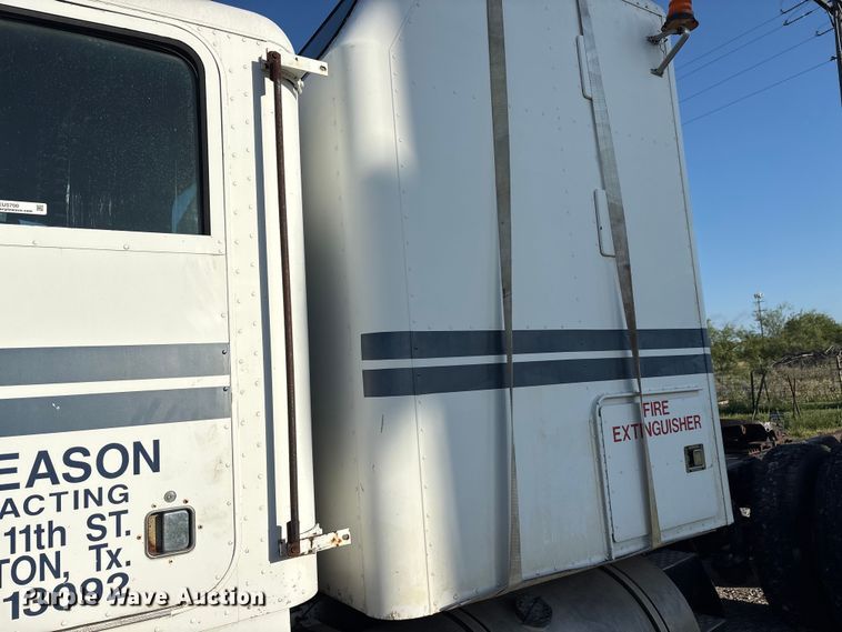 image for item EU5700 1987 Marmon Motor Co semi truck