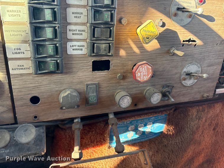 image for item EU5700 1987 Marmon Motor Co semi truck