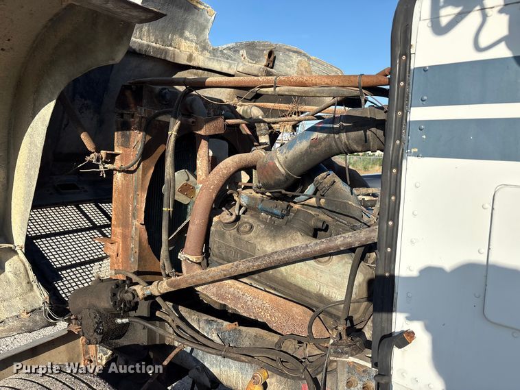 image for item EU5700 1987 Marmon Motor Co semi truck
