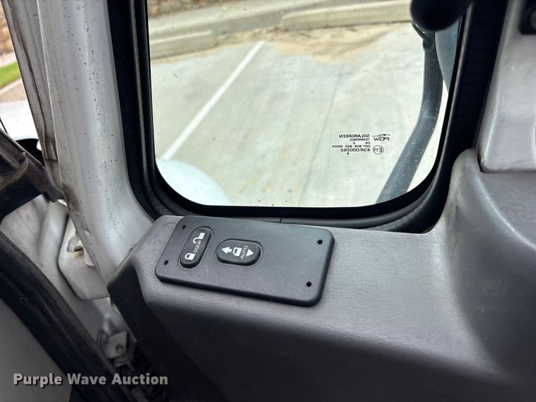 image for item EU5704 2013 International 4300 refrigerated truck