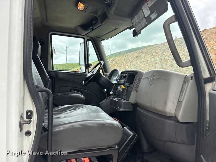 image for item EU5704 2013 International 4300 refrigerated truck