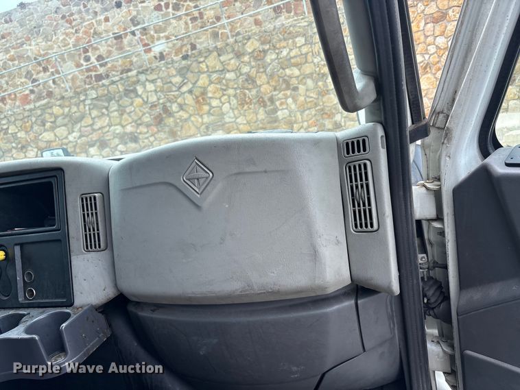 image for item EU5704 2013 International 4300 refrigerated truck