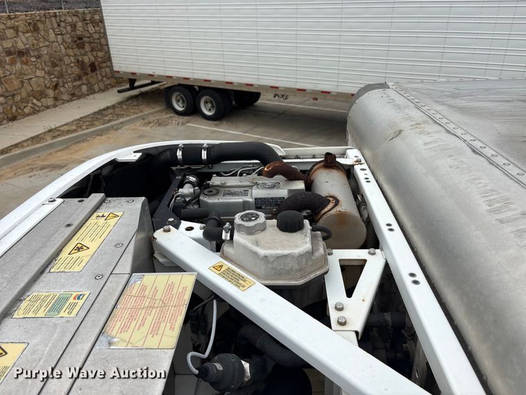 image for item EU5704 2013 International 4300 refrigerated truck