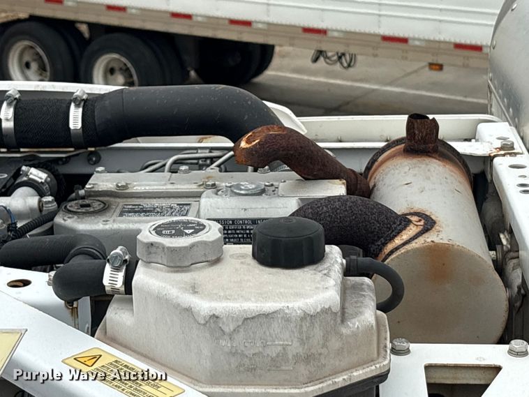 image for item EU5704 2013 International 4300 refrigerated truck