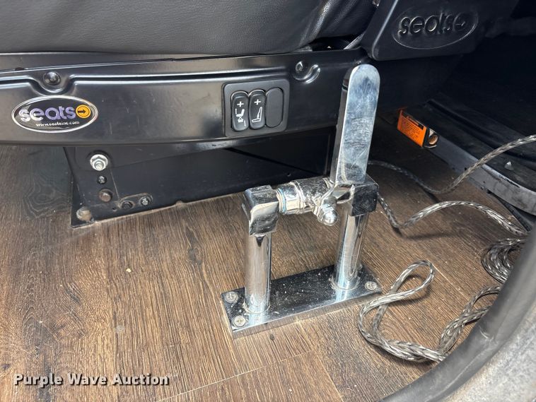 image for item EU5705 1985 Peterbilt 359 semi truck