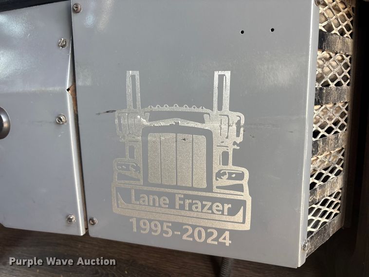image for item EU5705 1985 Peterbilt 359 semi truck