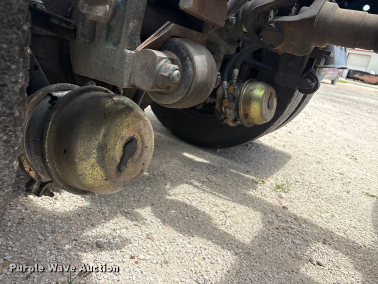 image for item EU5705 1985 Peterbilt 359 semi truck