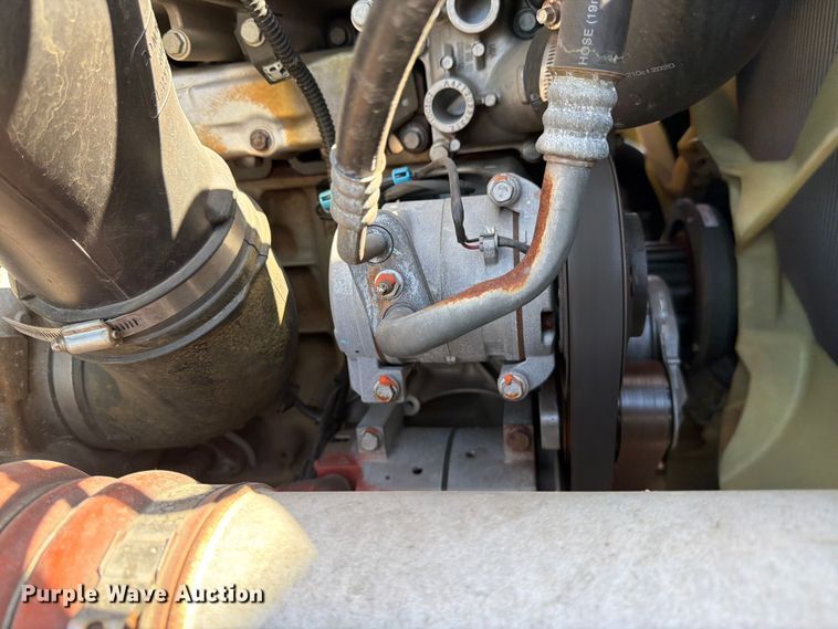 image for item EU8696 2021 Freightliner Cascadia semi truck