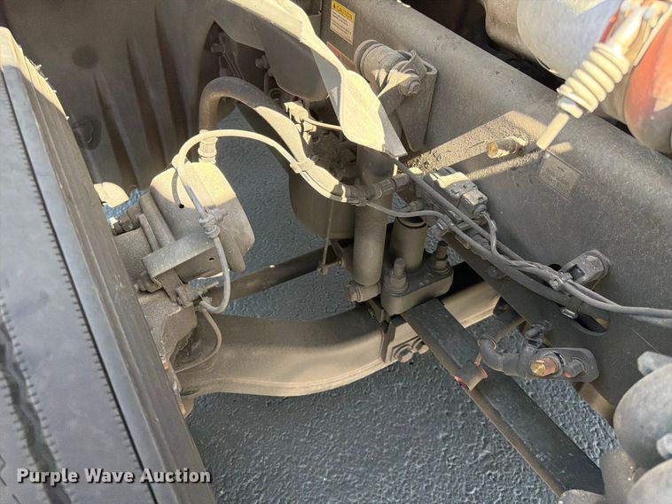image for item EU8696 2021 Freightliner Cascadia semi truck