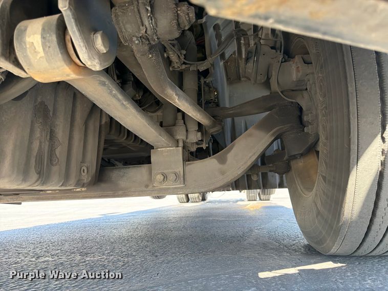 image for item EU8696 2021 Freightliner Cascadia semi truck