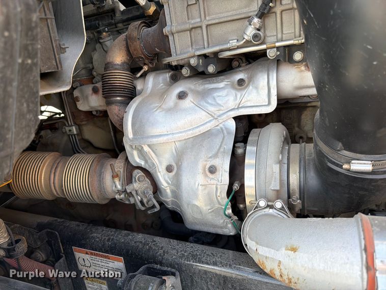 image for item EU8697 2021 Freightliner Cascadia 126 semi truck