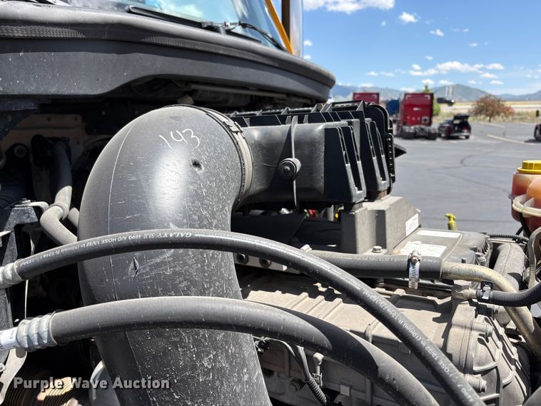 image for item EU8698 2021 Freightliner Cascadia semi truck