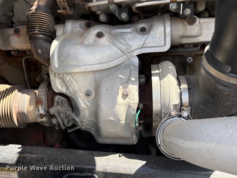 image for item EU8698 2021 Freightliner Cascadia semi truck