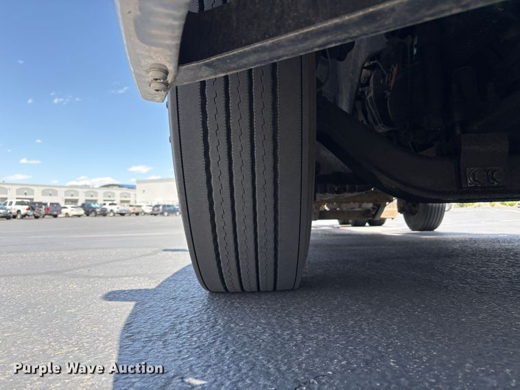 image for item EU8698 2021 Freightliner Cascadia semi truck