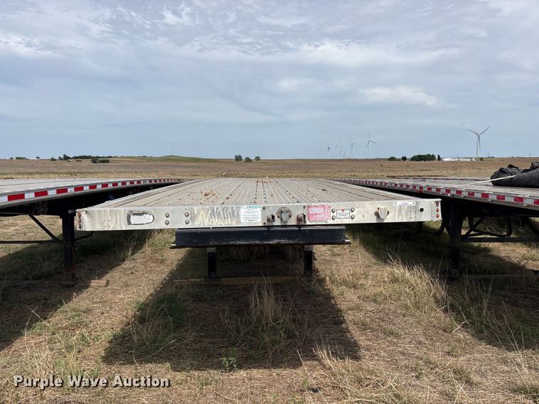 image for item EW0022 2019 Great Dane Trailers flatbed trailer