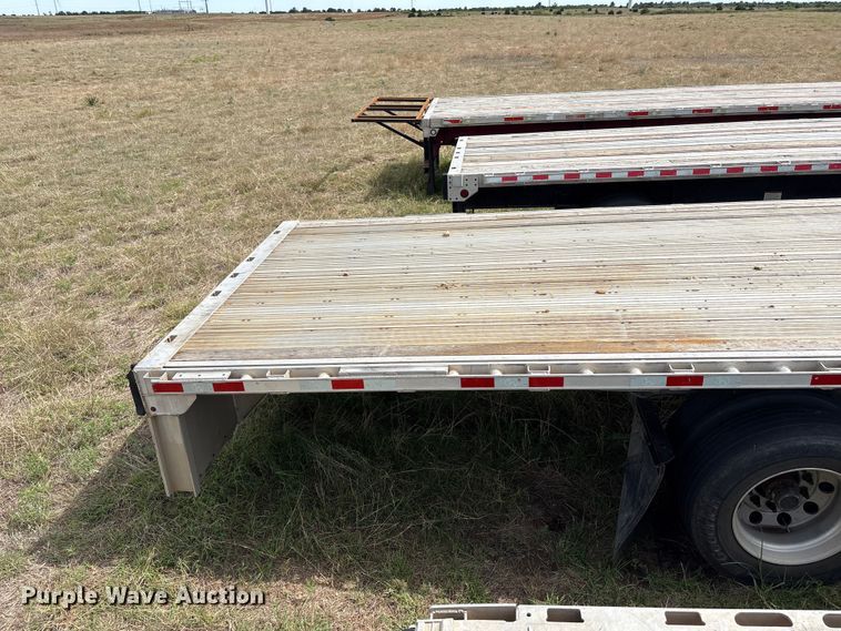 image for item EW0022 2019 Great Dane Trailers flatbed trailer