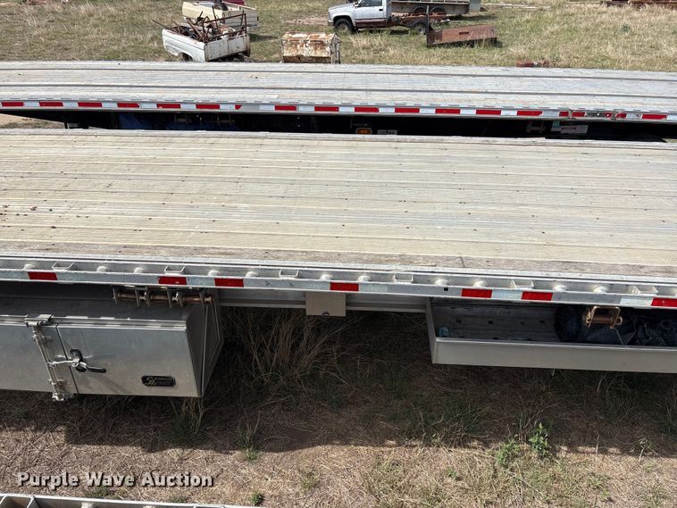 image for item EW0022 2019 Great Dane Trailers flatbed trailer