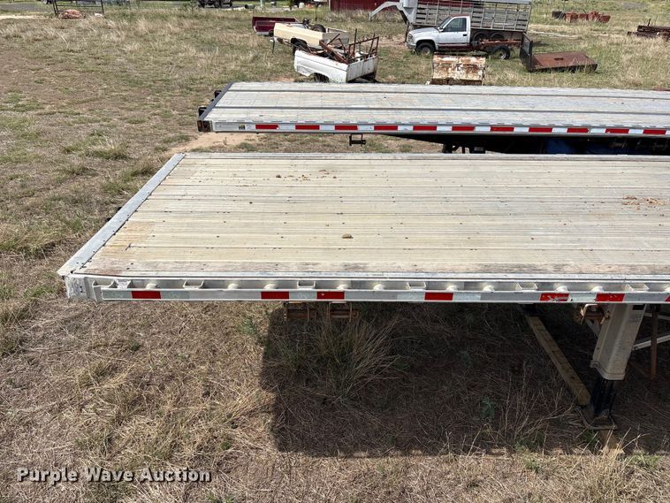 image for item EW0022 2019 Great Dane Trailers flatbed trailer