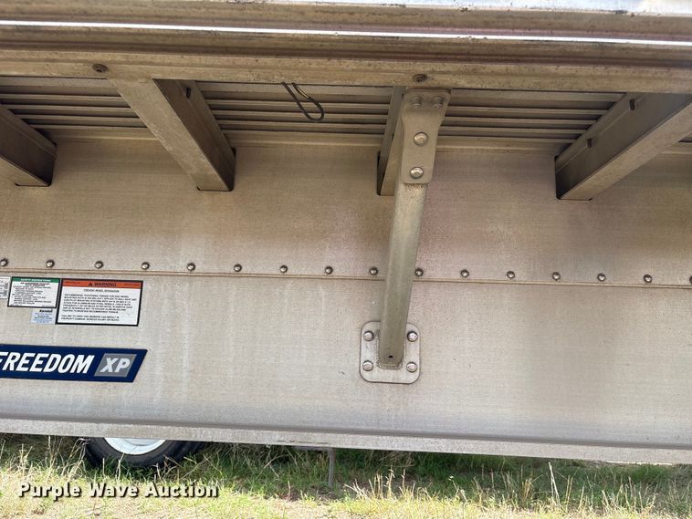 image for item EW0022 2019 Great Dane Trailers flatbed trailer