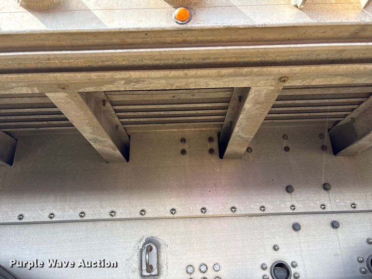 image for item EW0022 2019 Great Dane Trailers flatbed trailer
