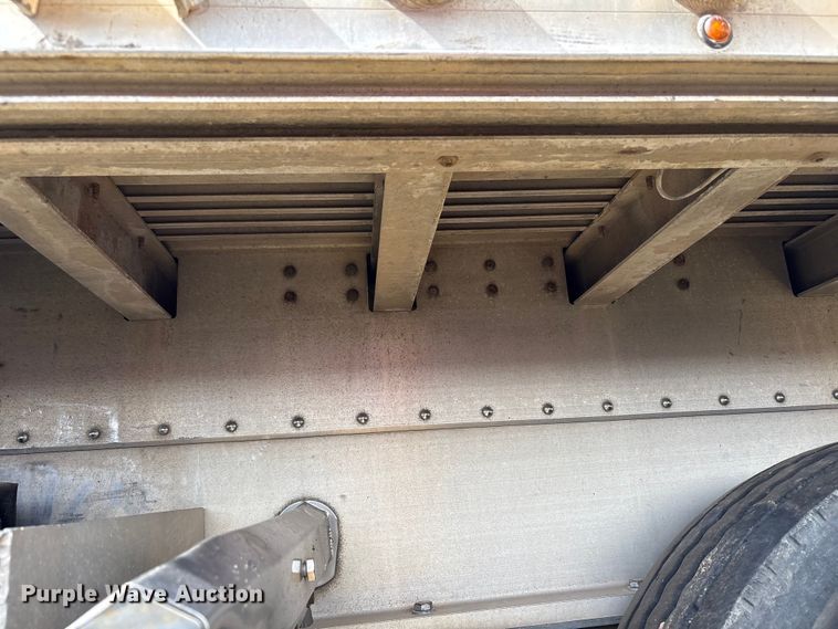 image for item EW0022 2019 Great Dane Trailers flatbed trailer