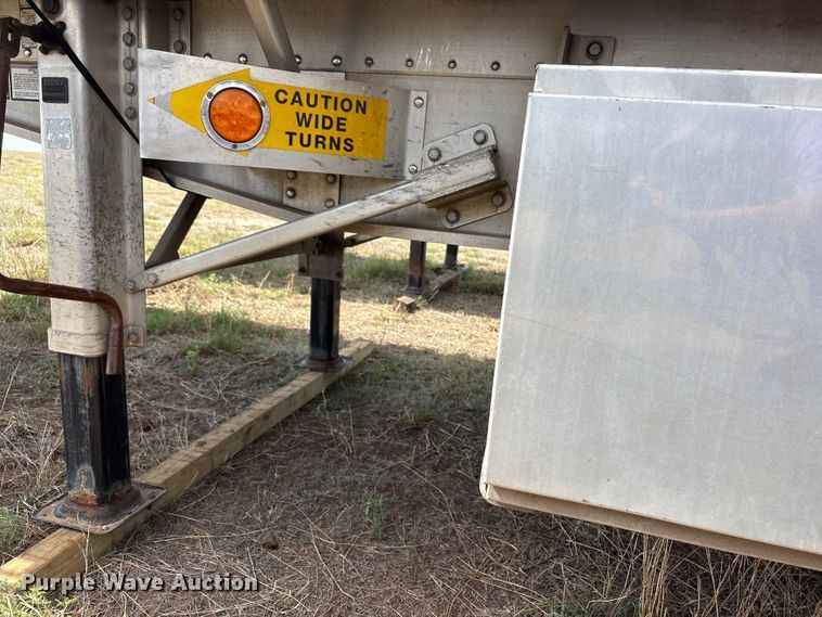 image for item EW0022 2019 Great Dane Trailers flatbed trailer