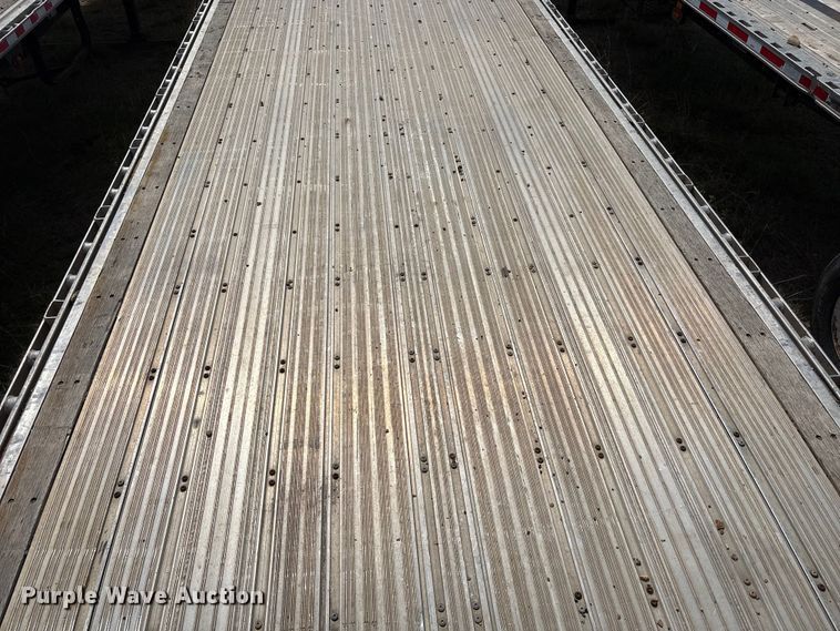 image for item EW0022 2019 Great Dane Trailers flatbed trailer