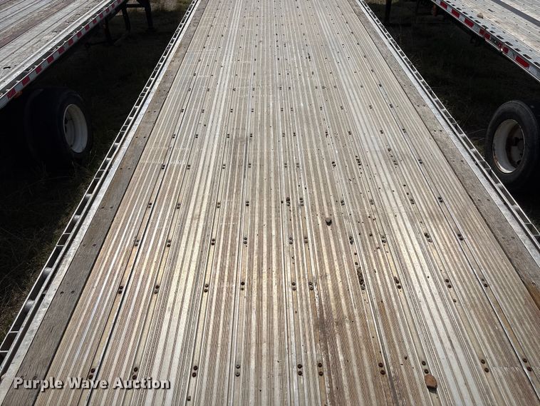 image for item EW0022 2019 Great Dane Trailers flatbed trailer