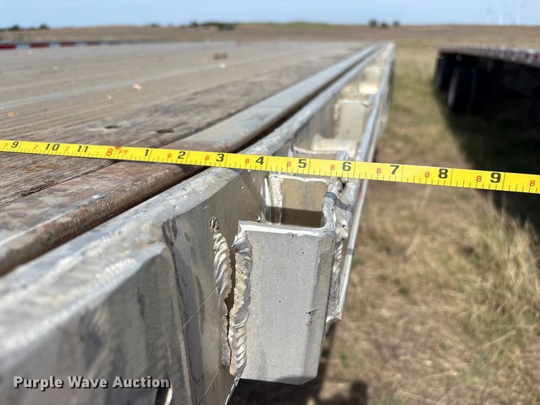 image for item EW0022 2019 Great Dane Trailers flatbed trailer