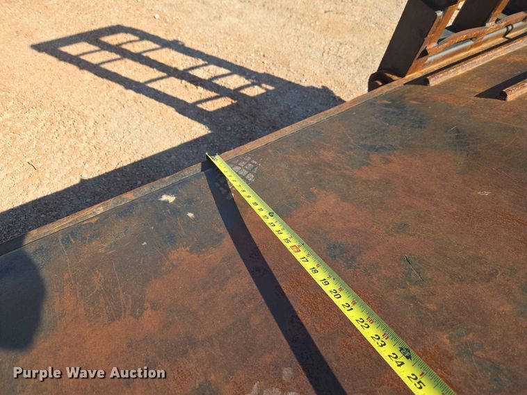 image for item EW0169 1998 Shop built drop deck equipment trailer